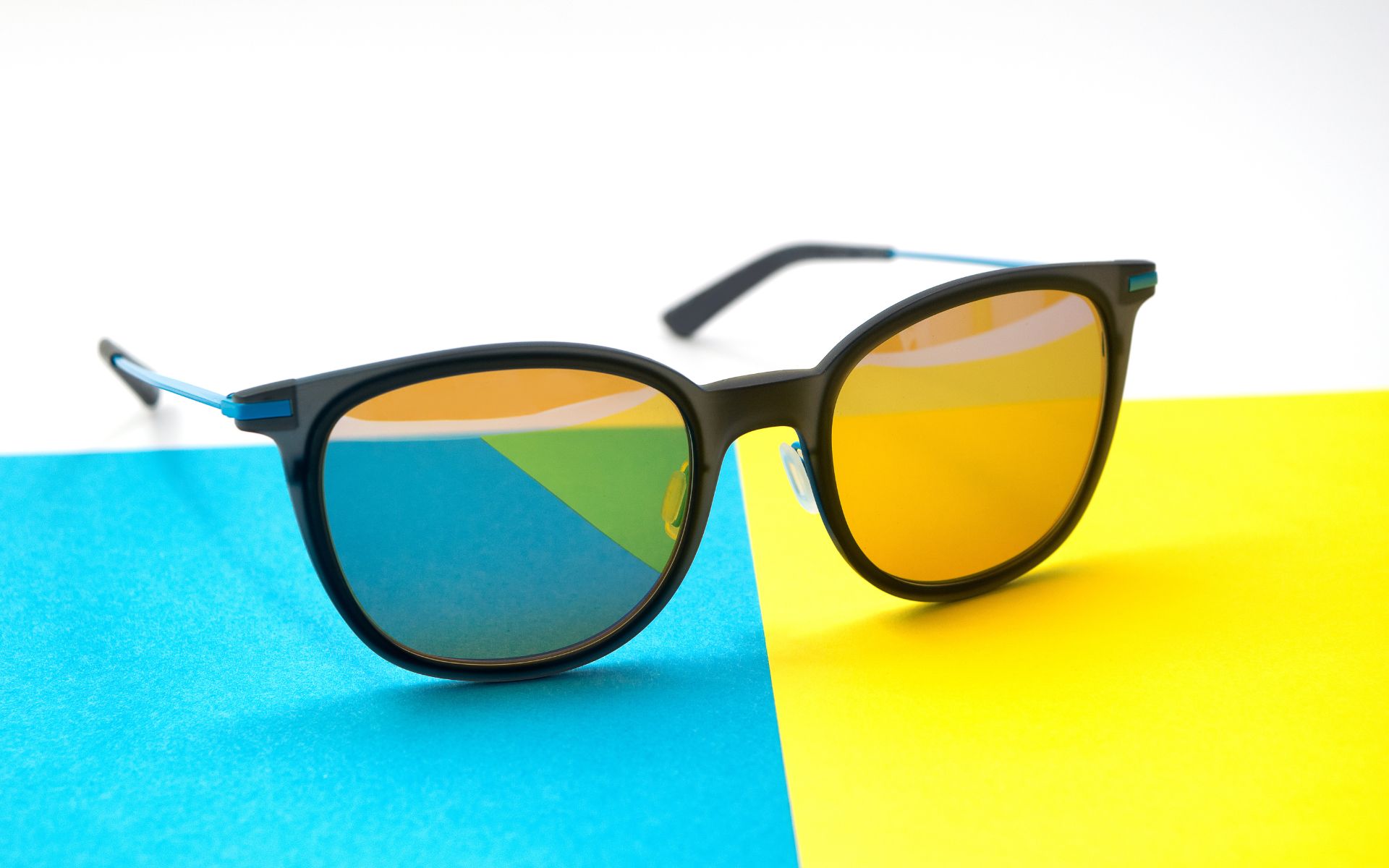 eyewear for colored blindness
